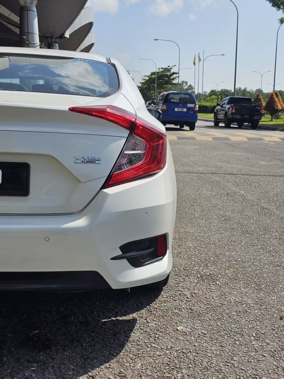 2016 Honda Civic 1.5 TC Turbo gallery photo 11
