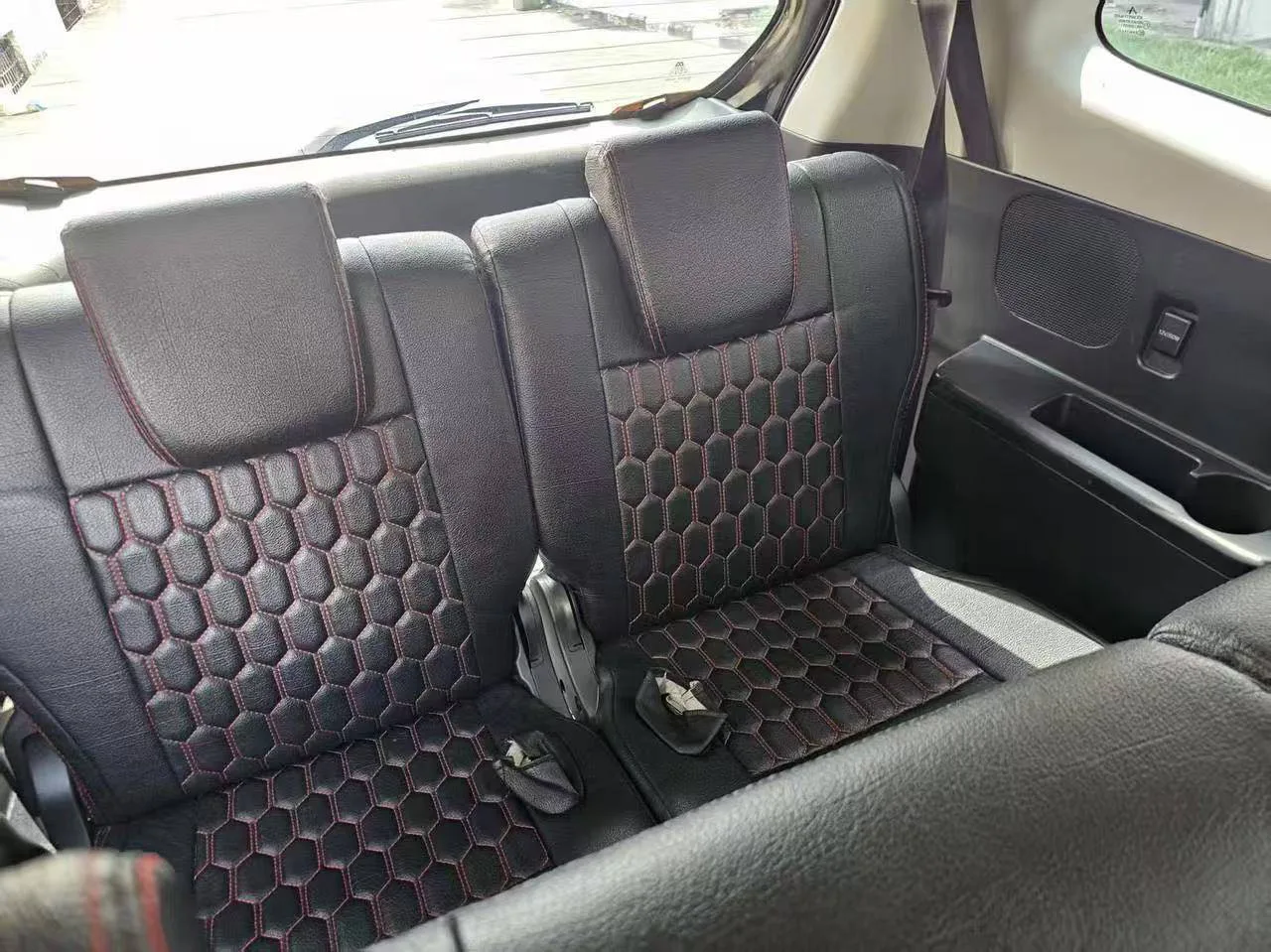 2022 Perodua Aruz 1.5 Premium gallery photo 11