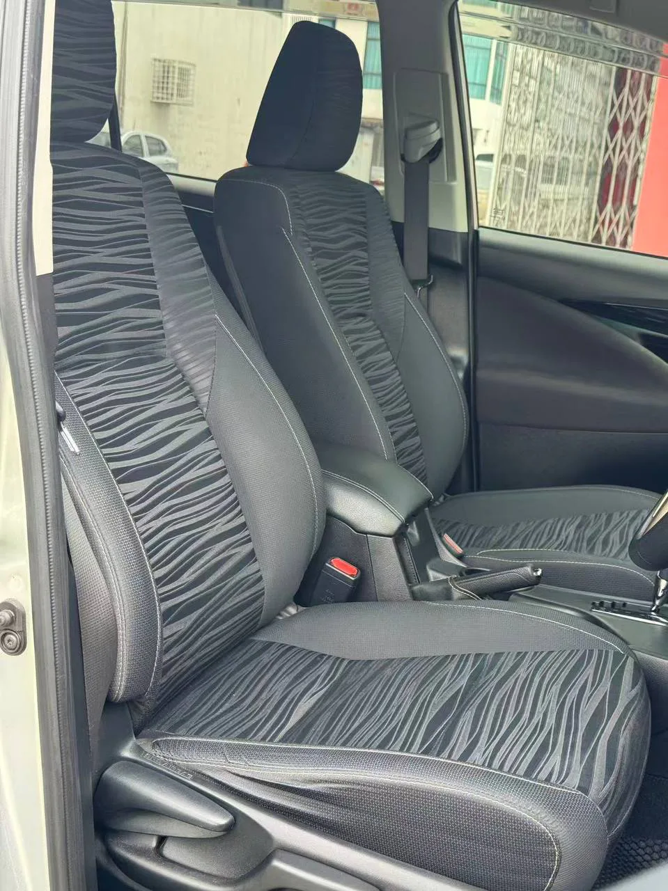 2018 Toyota Innova Auto 2.0 G gallery photo 7