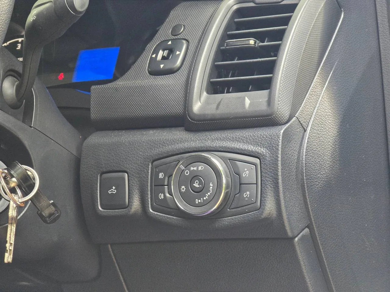 2019 Ford Ranger Manual 2.2 4WD gallery photo 10