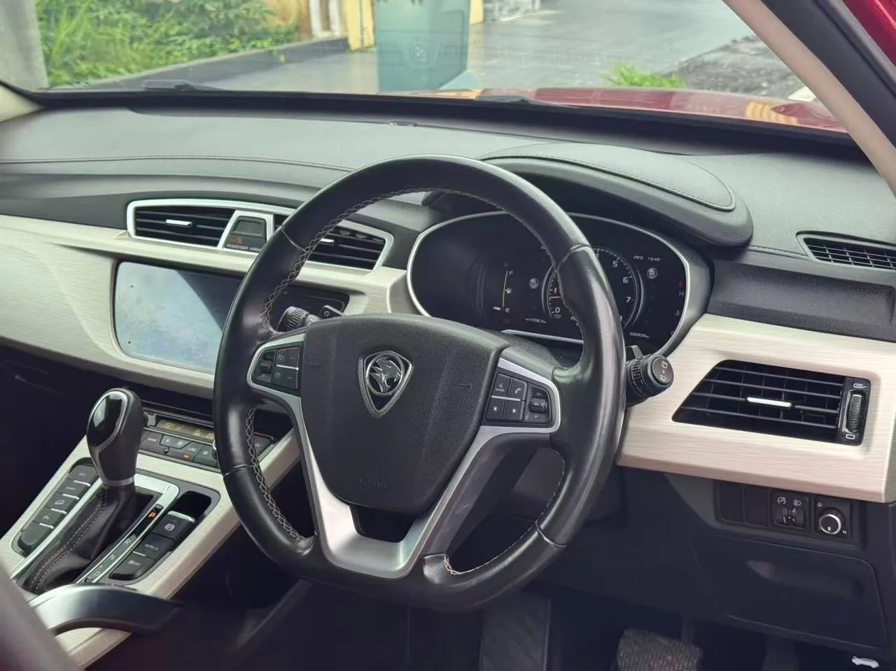 2019 Proton X70 1.8 Premium gallery photo 8