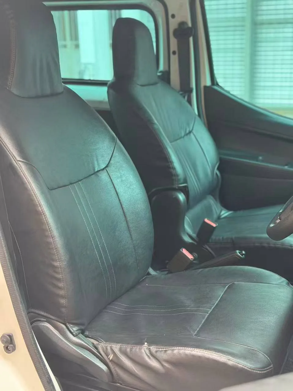 2014 Nissan NV200 1.6 gallery photo 5