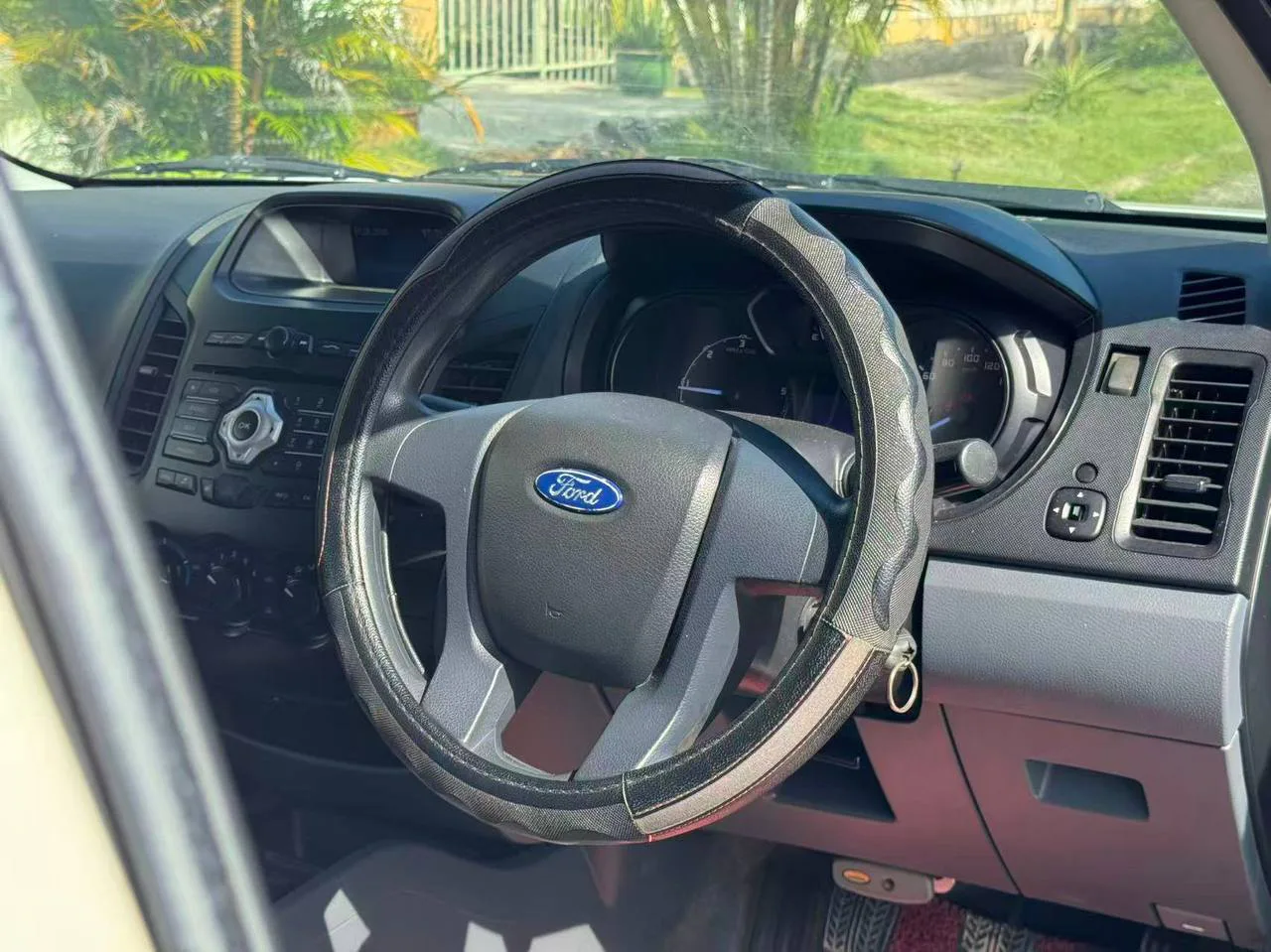 2013/2014 Ford Single Cab 2.2 4WD gallery photo 5