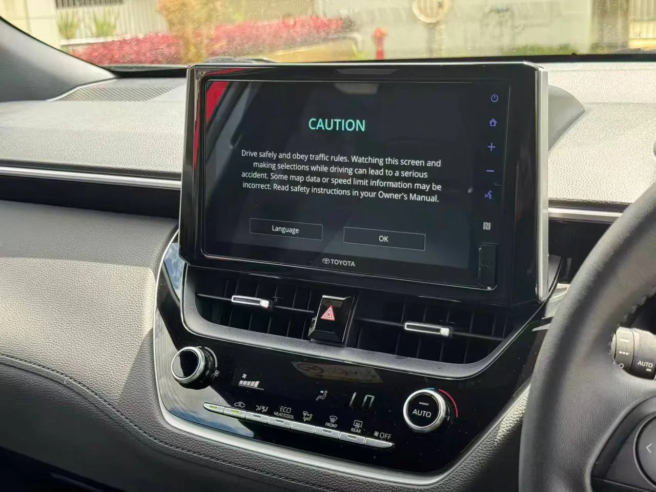 2022 Toyota Cross Auto 1.8 G gallery photo 12
