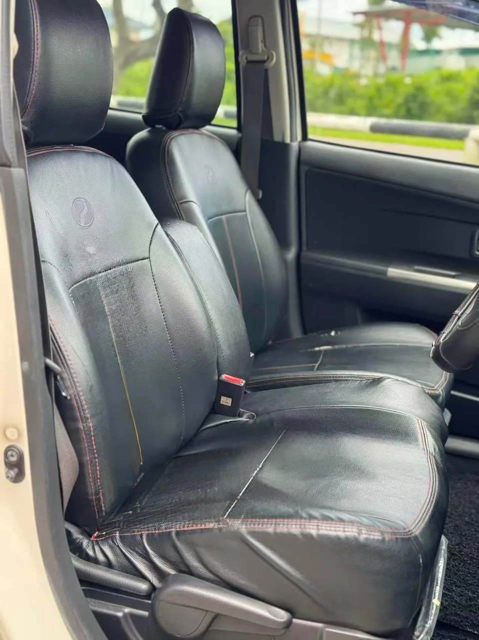 2017 Perodua Alza Auto 1.5 SE gallery photo 8