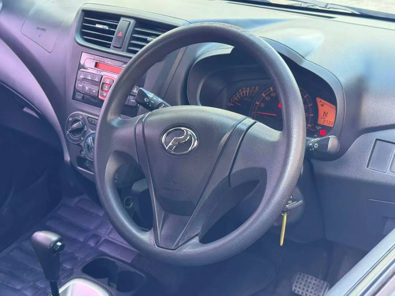 2020 Perodua Axia Auto 1.0 G gallery photo 6