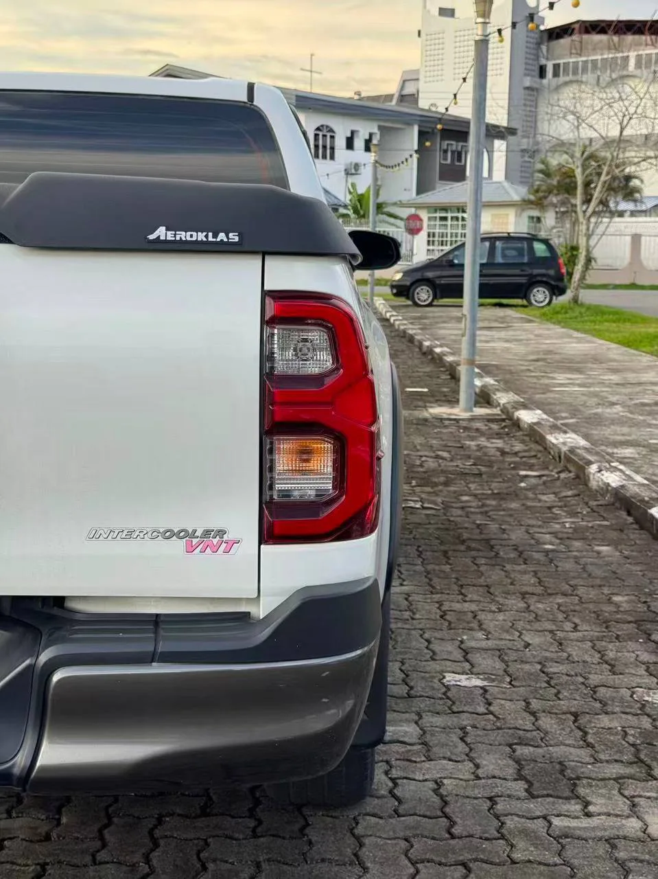 2022 Toyota Hilux 2.8 Rogue gallery photo 6