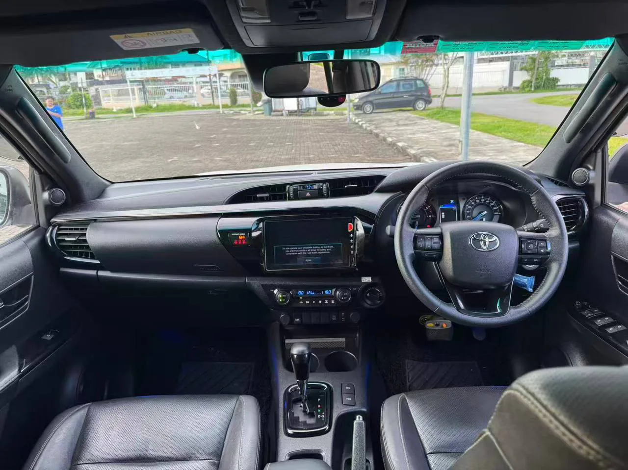 2022 Toyota Hilux 2.8 Rogue gallery photo 7