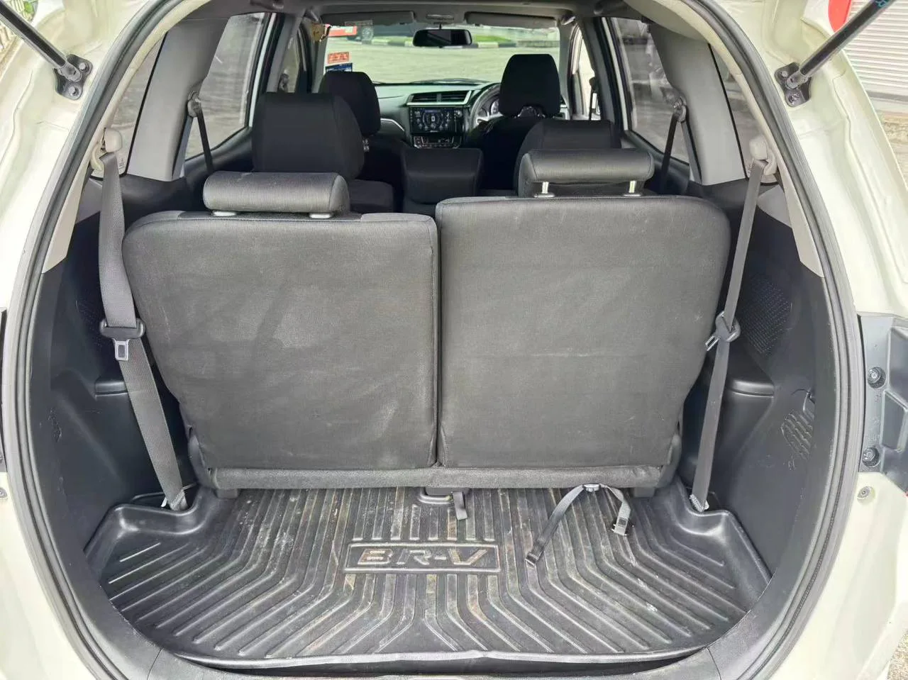 2017 Honda BR-V Auto 1.5 E gallery photo 10