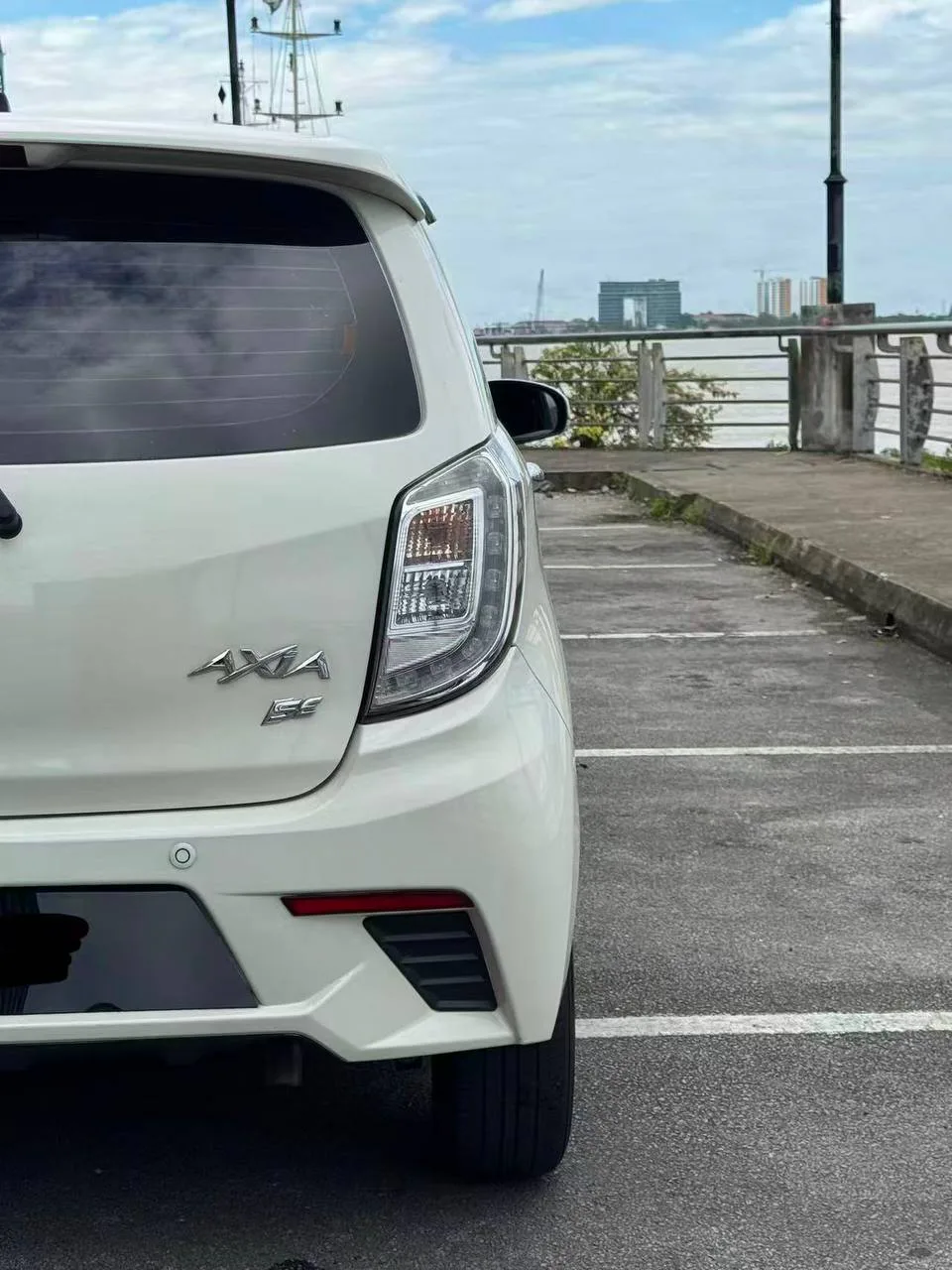 2018 Perodua Axia 1.0 SE gallery photo 6