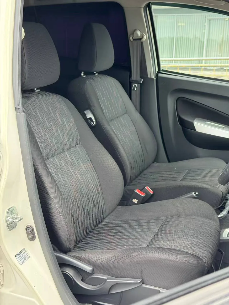 2018 Perodua Axia 1.0 SE gallery photo 9