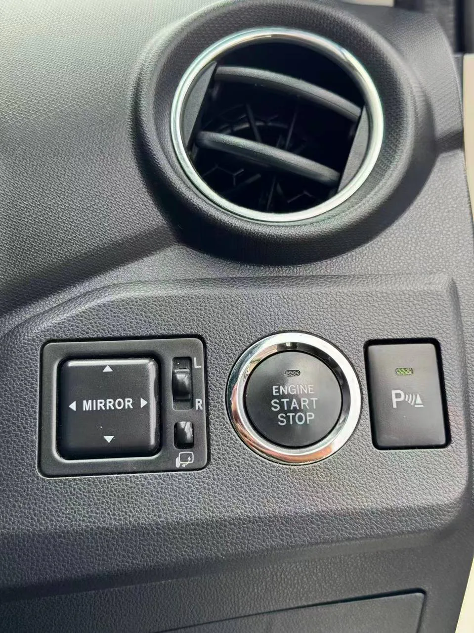 2018 Perodua Axia 1.0 SE gallery photo 11