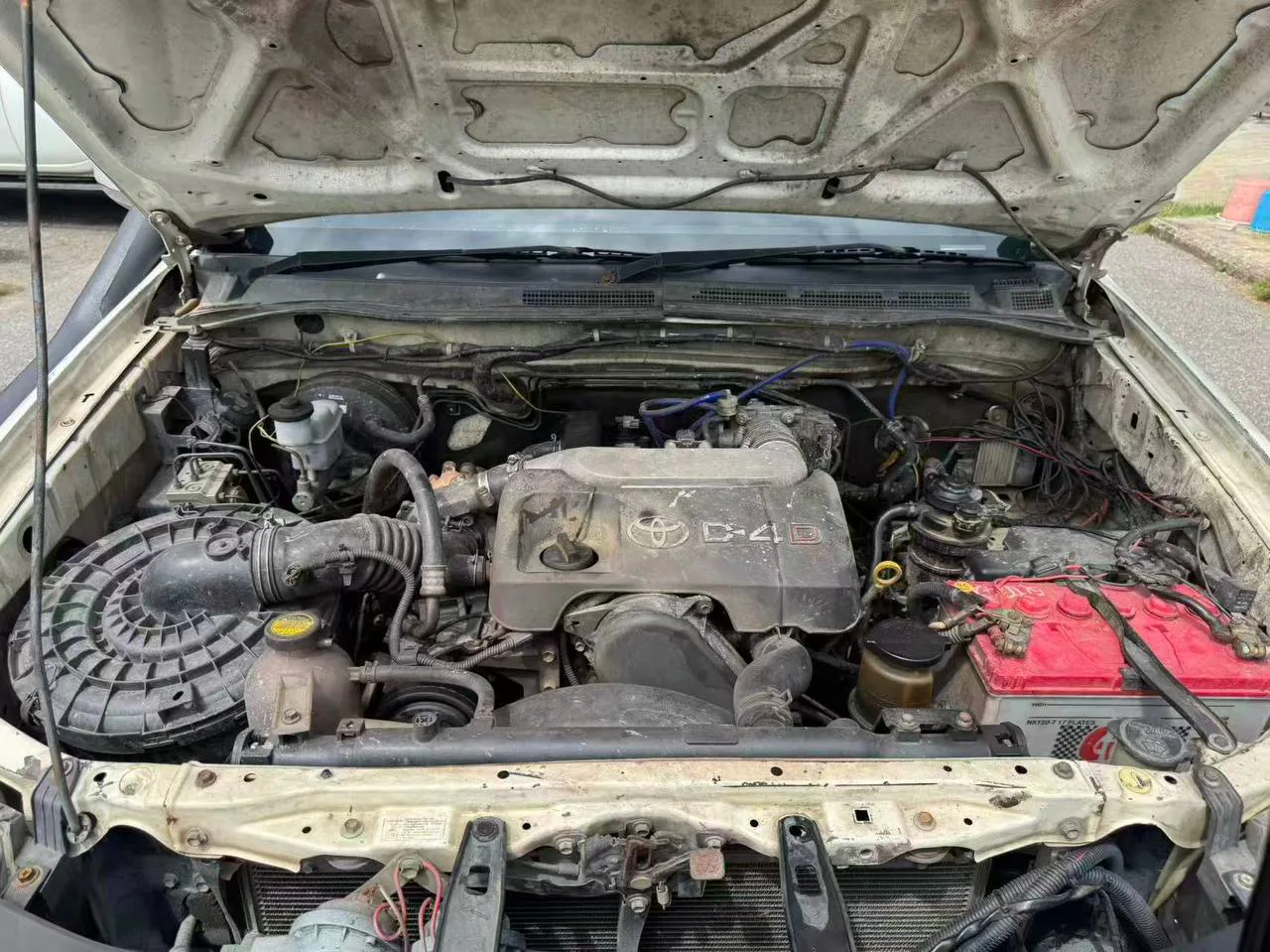 2006 Toyota Hilux Auto 2.5 G gallery photo 8