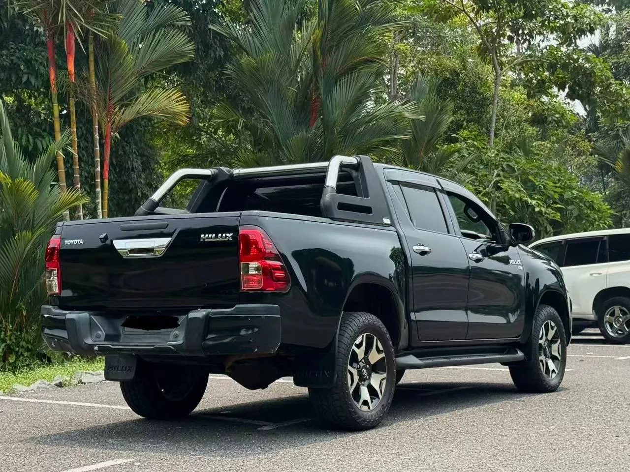 2018 Toyota Hilux 2.8 Rocco L-Edition gallery photo 5