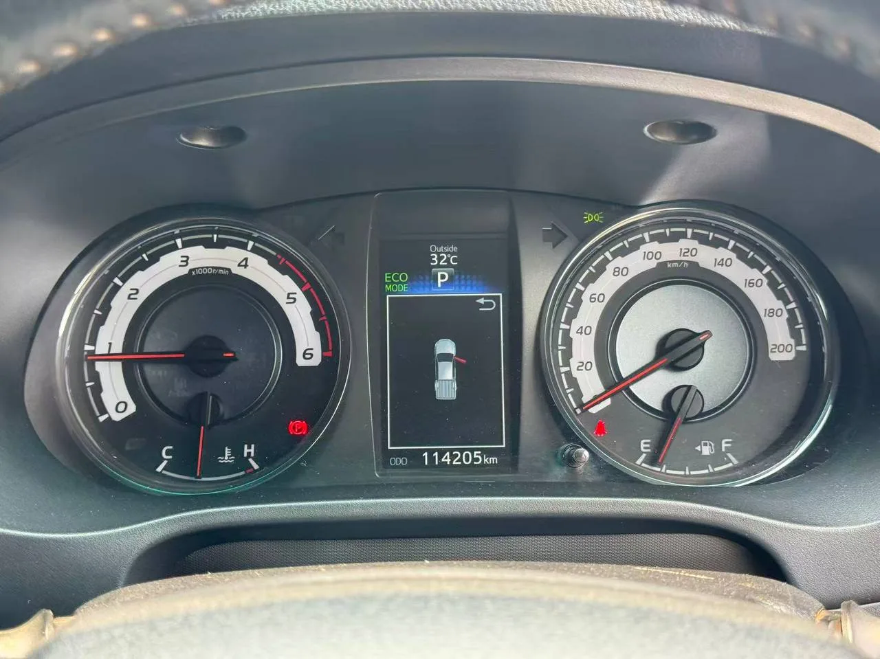 2018 Toyota Hilux 2.8 Rocco L-Edition gallery photo 10