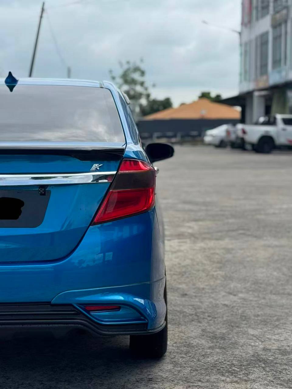 2017 Perodua Bezza 1.3 Premium Auto gallery photo 3