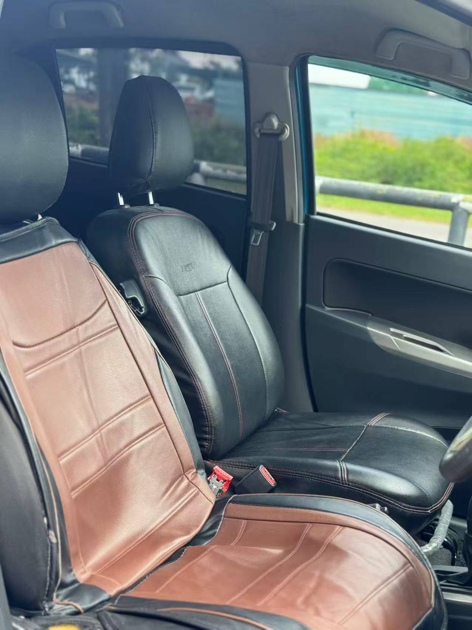 2017 Perodua Bezza 1.3 Premium Auto gallery photo 7