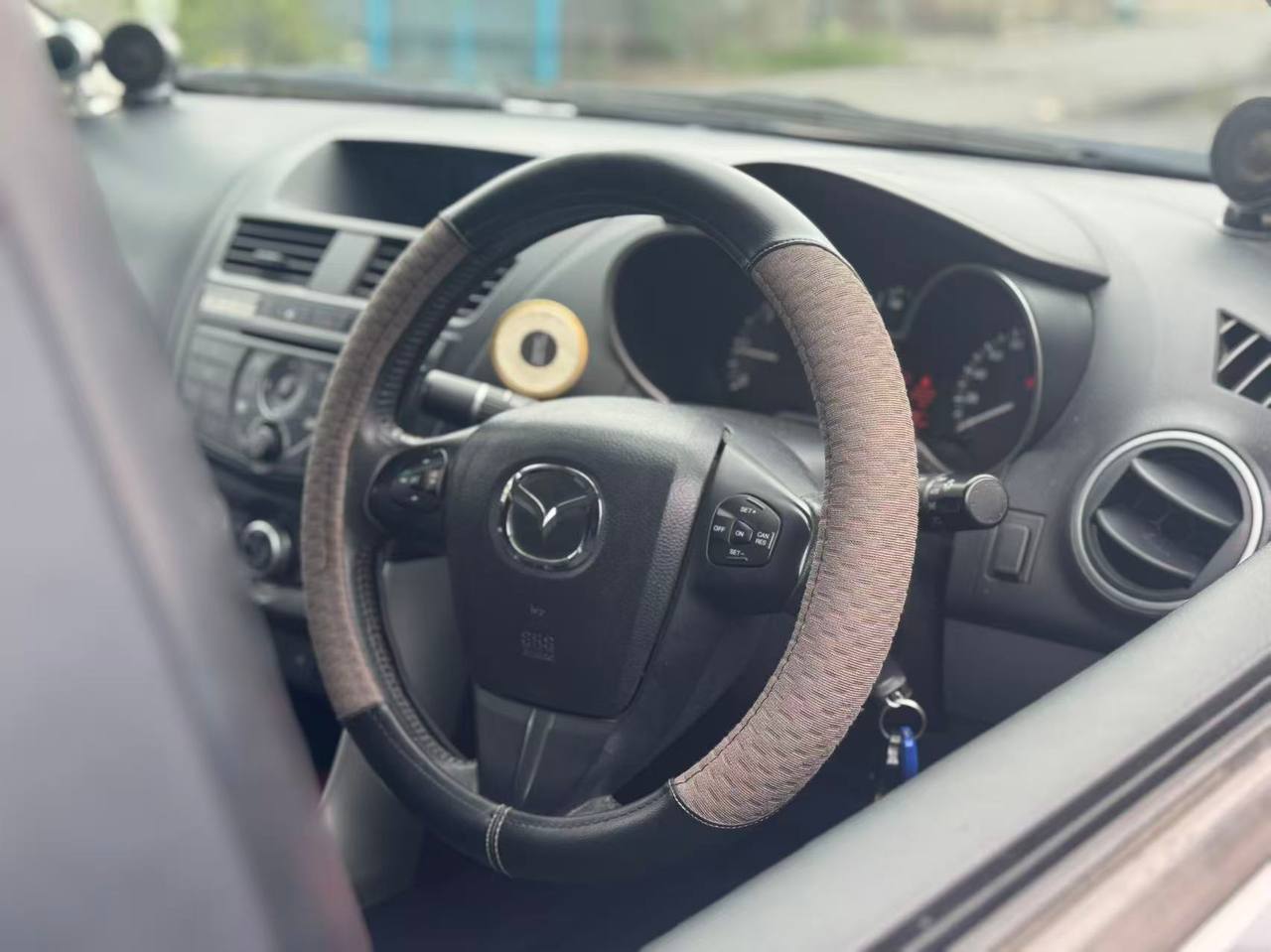 2013 Mazda BT-50 3.2 Auto gallery photo 6