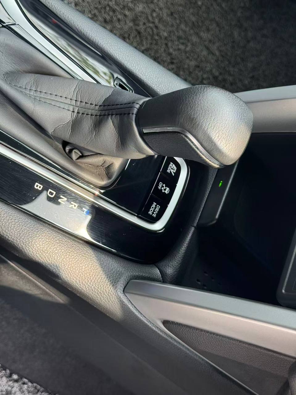 2023 Toyota Cross 1.8 Hybrid Auto gallery photo 8