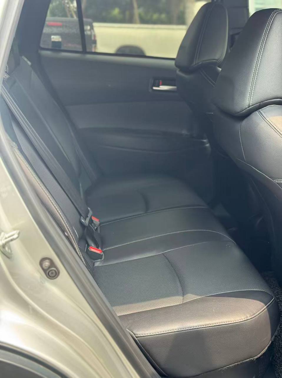 2023 Toyota Cross 1.8 Hybrid Auto gallery photo 11