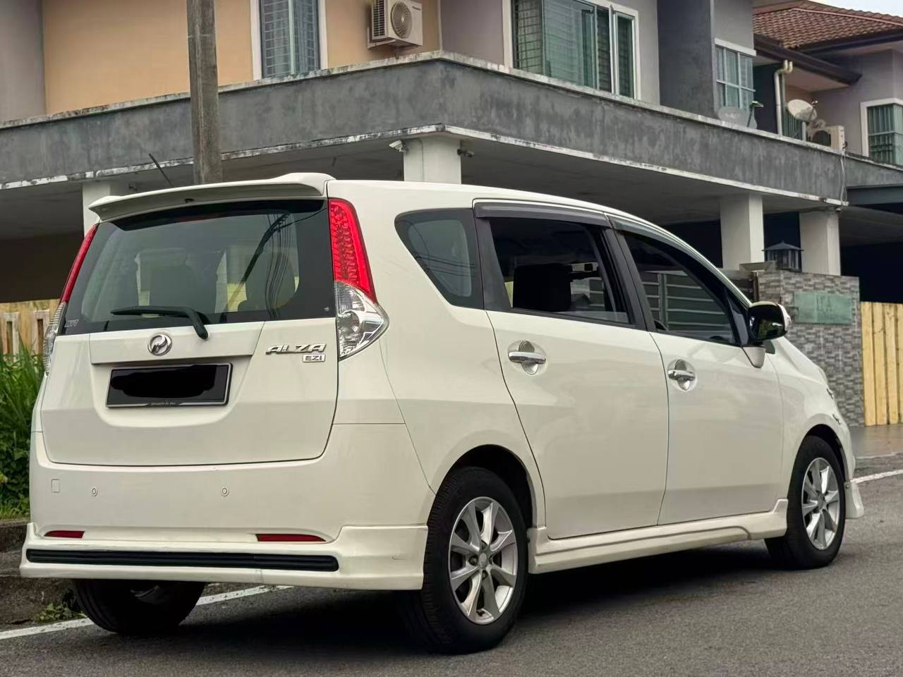 2010 Perodua Alza 1.5 Ezi Auto 车辆照片 4