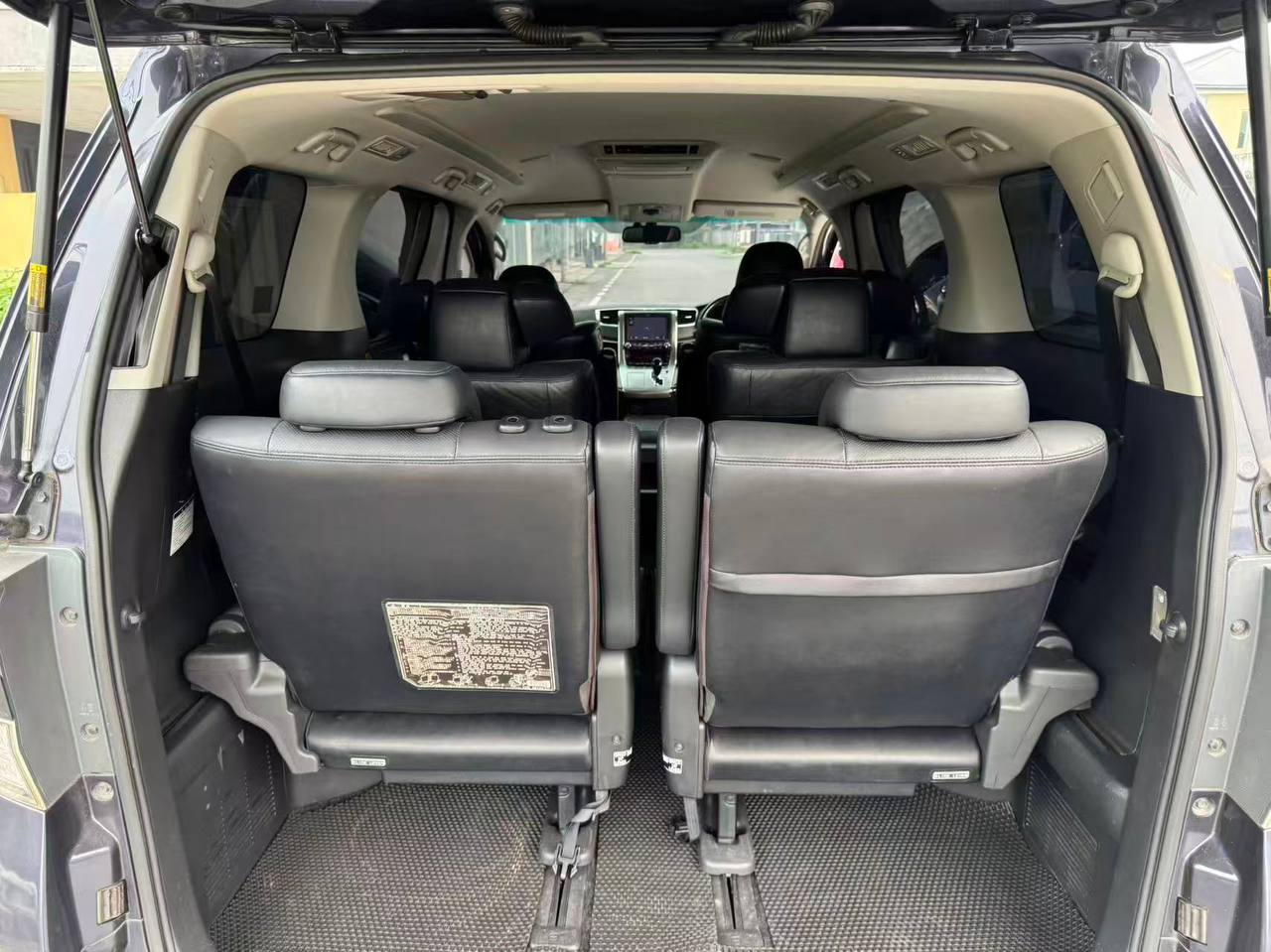 2012 Toyota Vellfire 3.5 Auto gallery photo 13