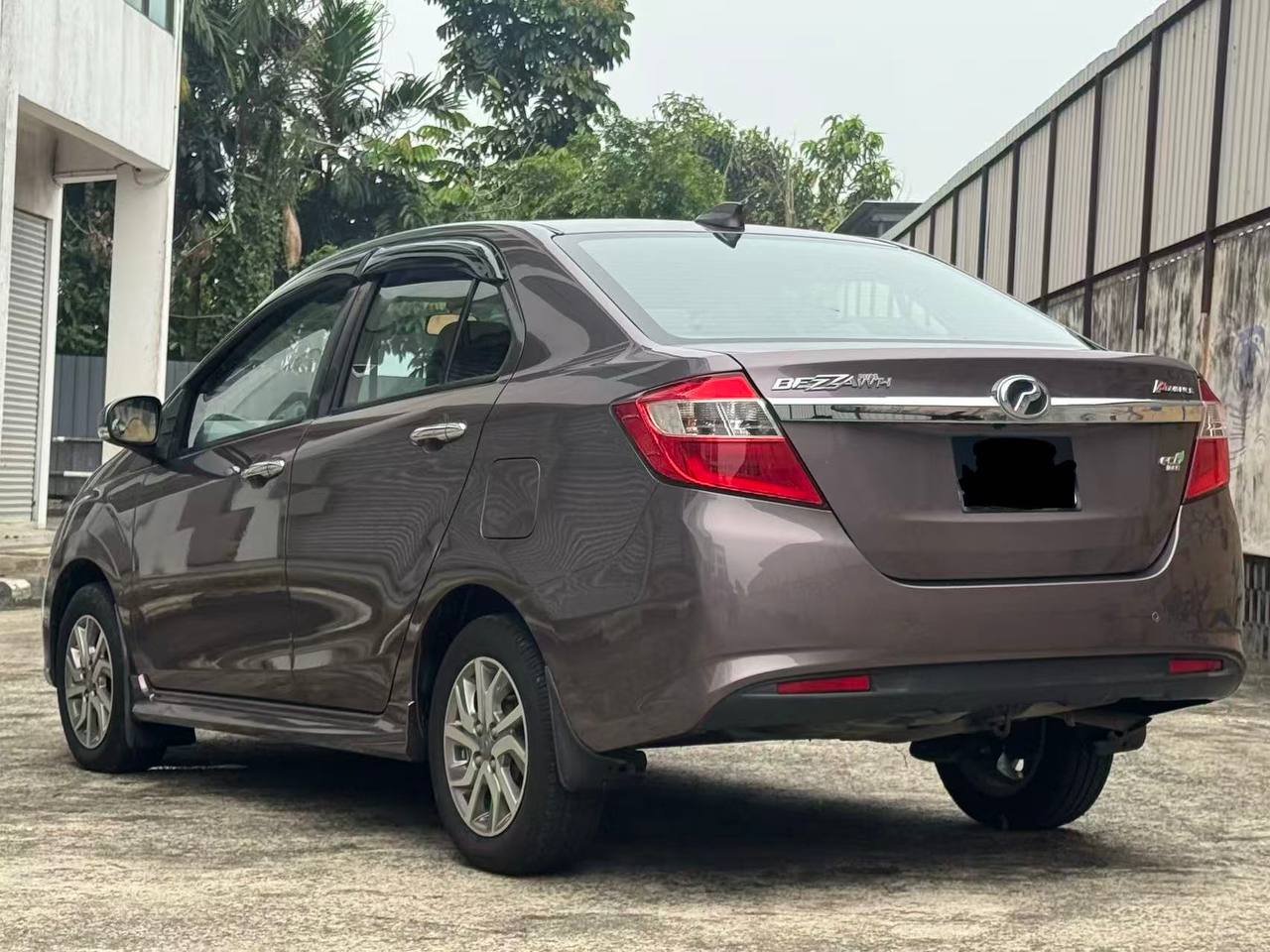 2017 Perodua Bezza 1.3 Advance gallery photo 3