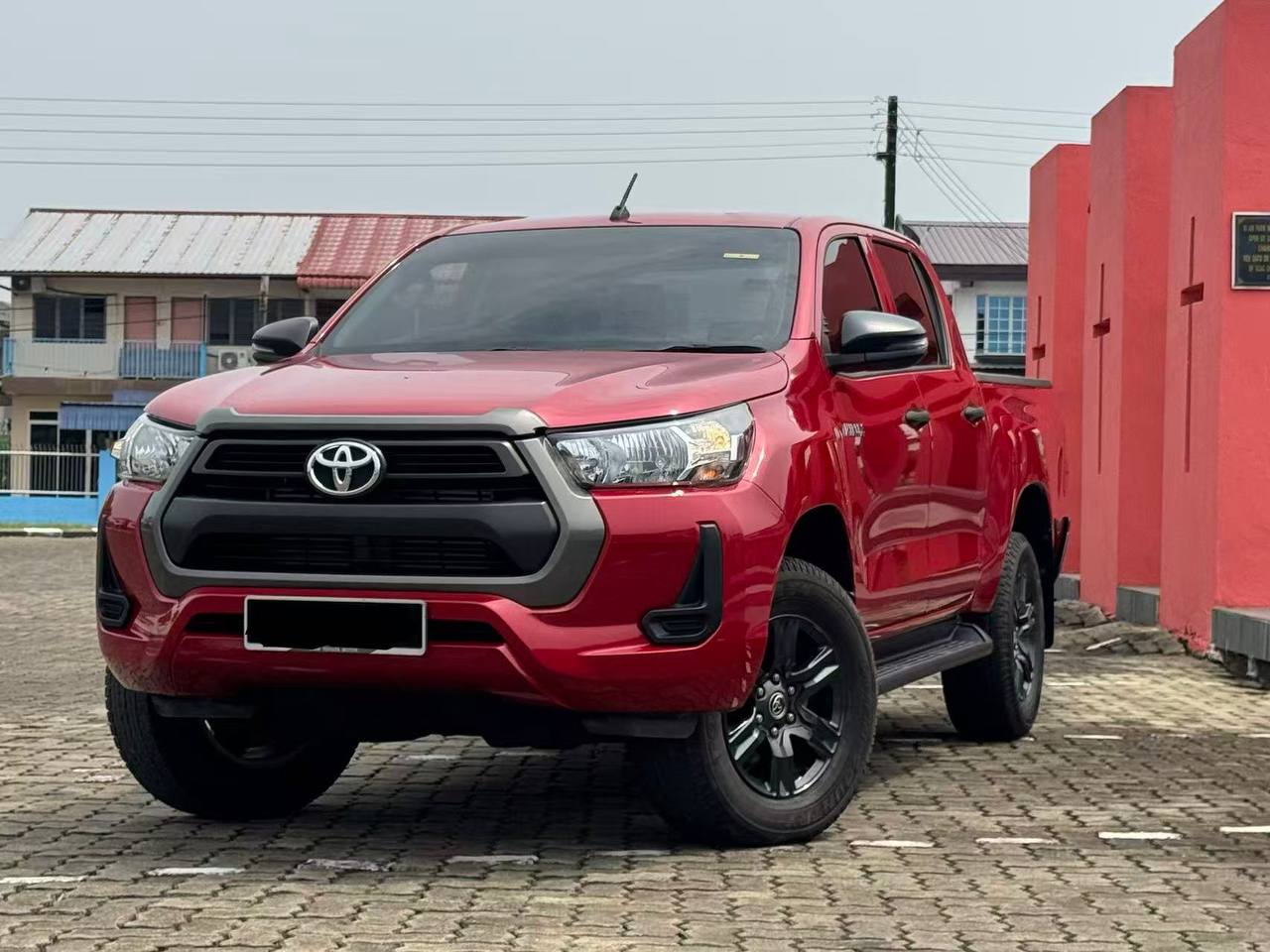 2024 Toyota Hilux 2.4E Auto vehicle photo 2