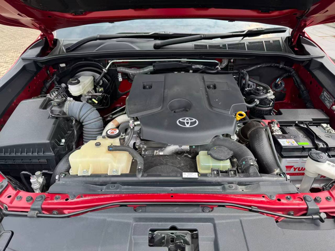 2024 Toyota Hilux 2.4E Auto gallery photo 11