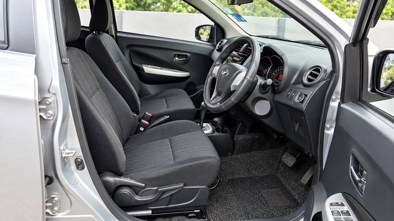 2017 Perodua Axia 1.0 SE Auto gallery photo 7