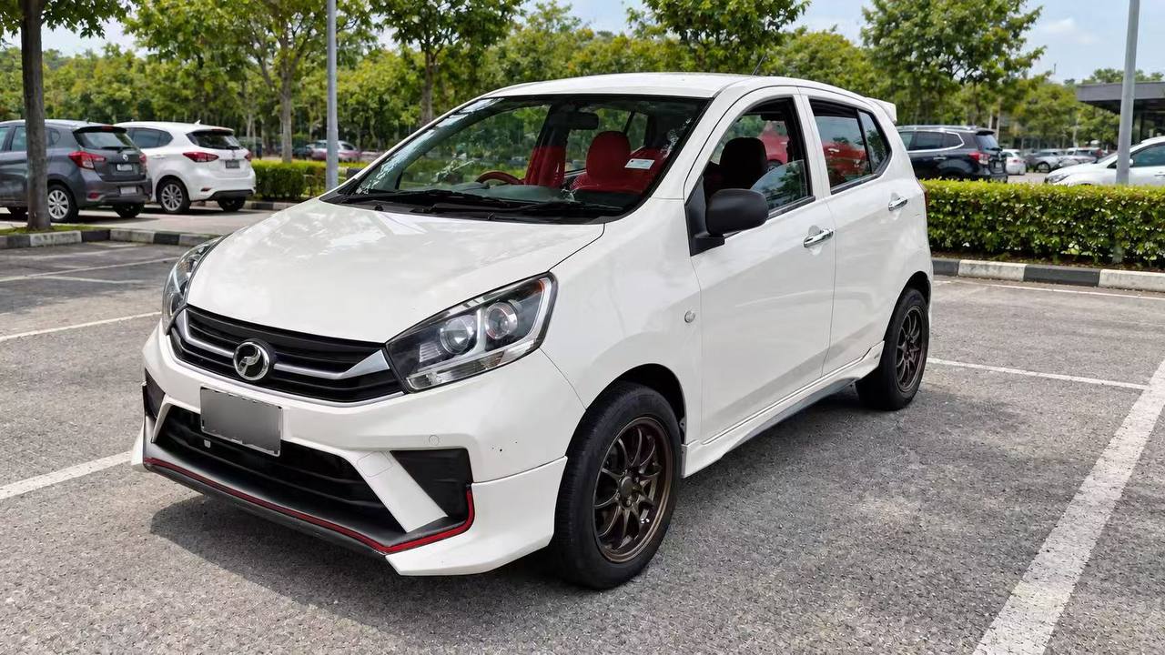 2020 Perodua Axia 1.0 E Manual vehicle photo 2