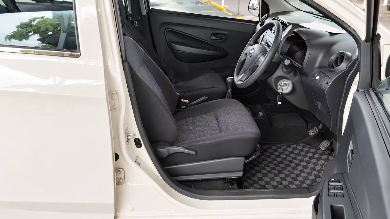 2020 Perodua Axia 1.0 E Manual vehicle photo 4