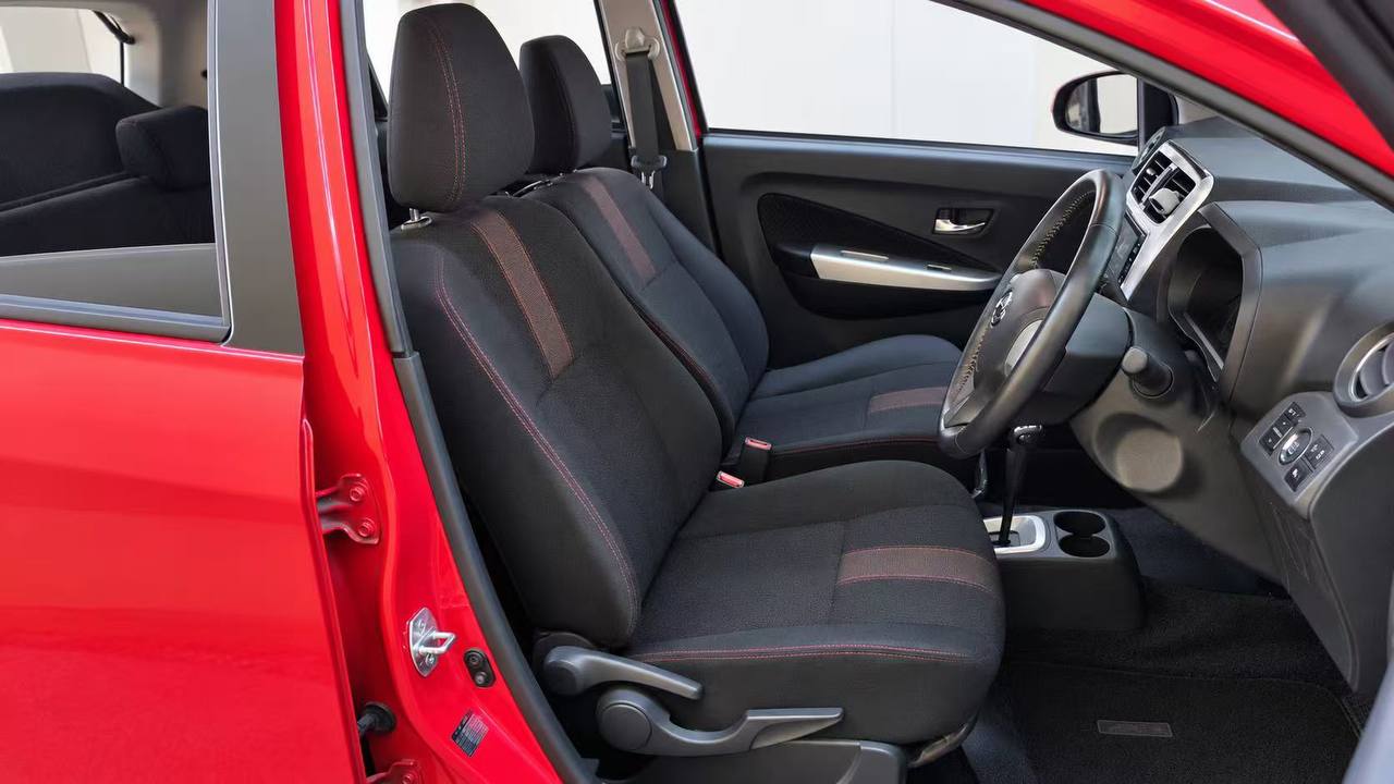 2021 Perodua Axia 1.0 Advance gallery photo 5