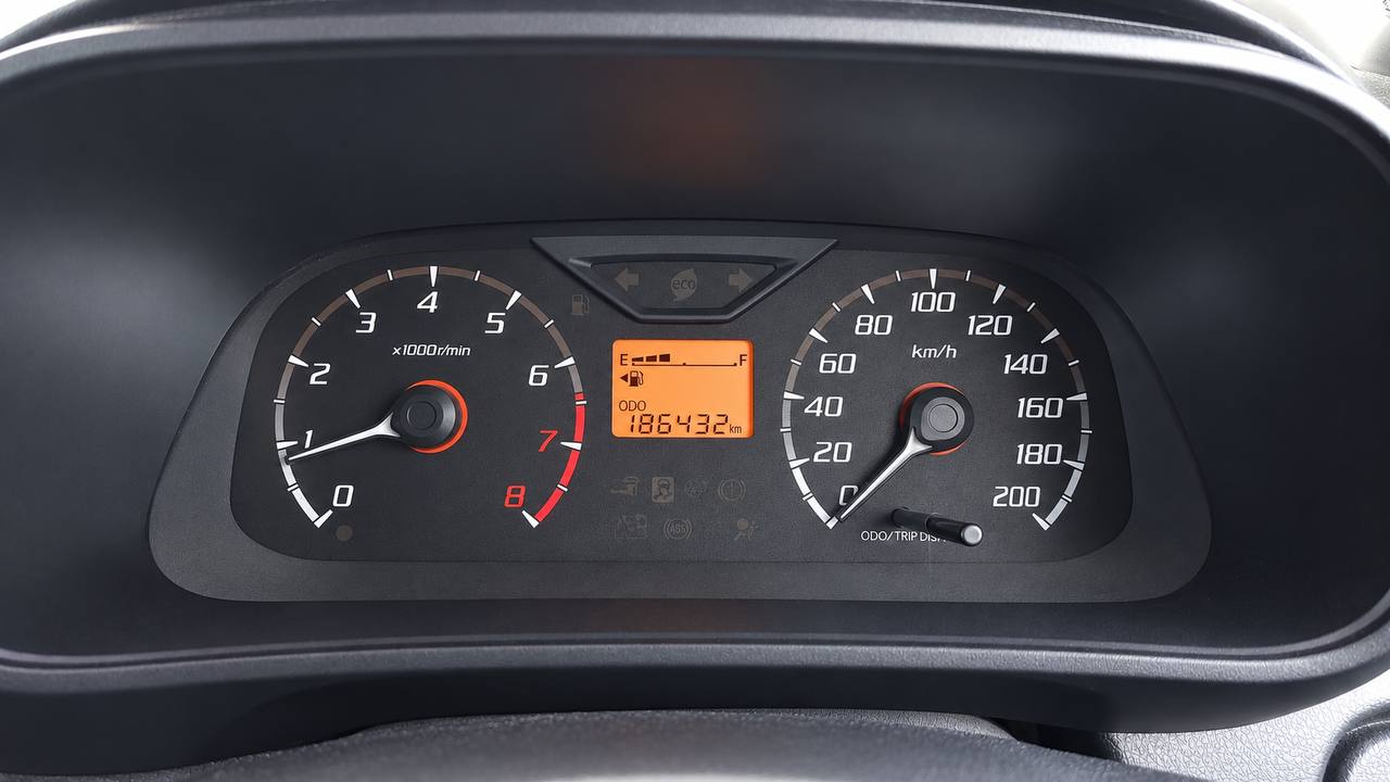 2018 Perodua Bezza 1.0 Manual vehicle photo 3