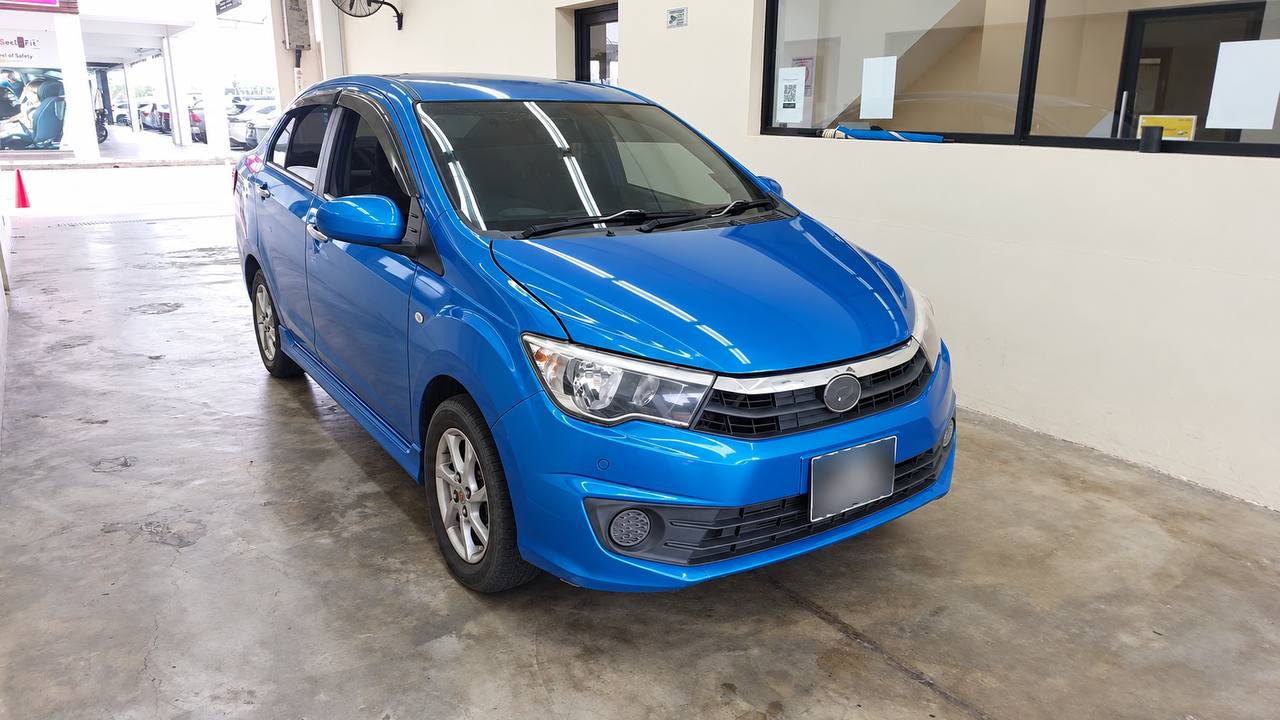 2018 Perodua Bezza 1.0 Manual vehicle photo 4