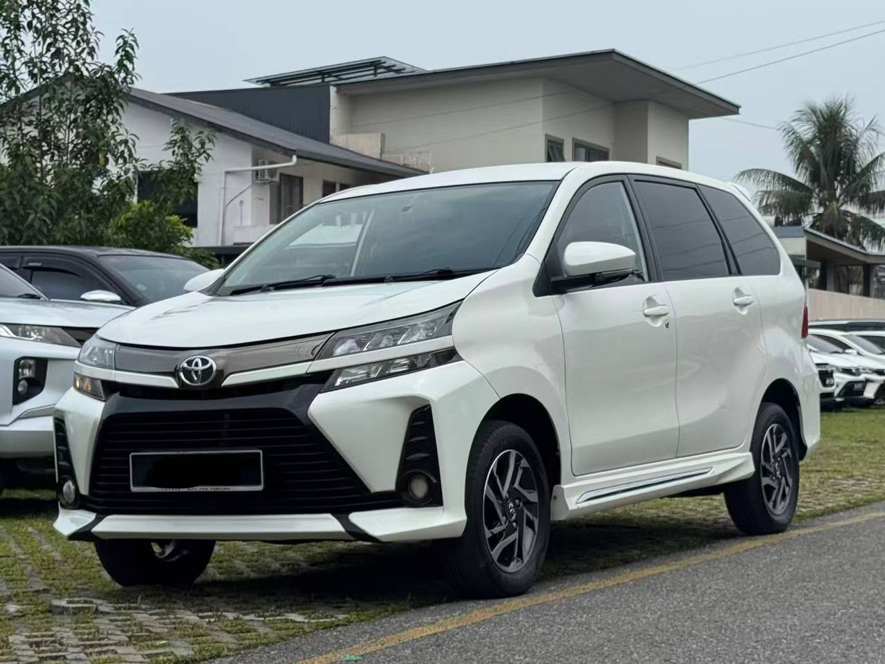 2020 Toyota Avanza 1.5 S vehicle photo