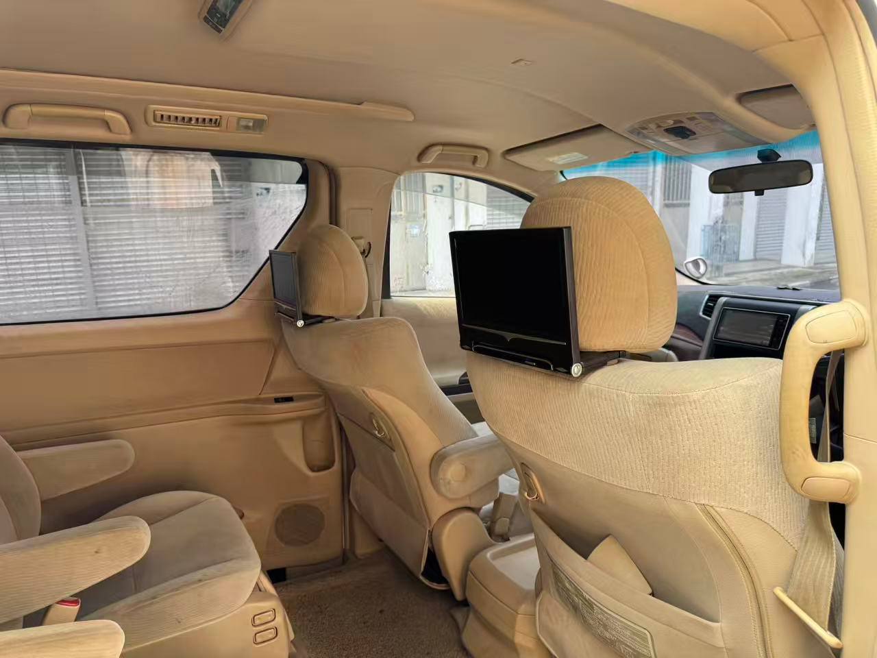2009/2014 Toyota Vellfire 2.4 Auto gallery photo 9