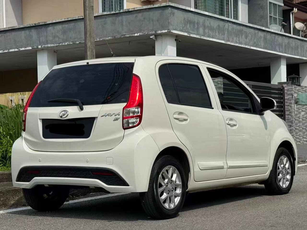 2016 Perodua Myvi 1.3G vehicle photo 4