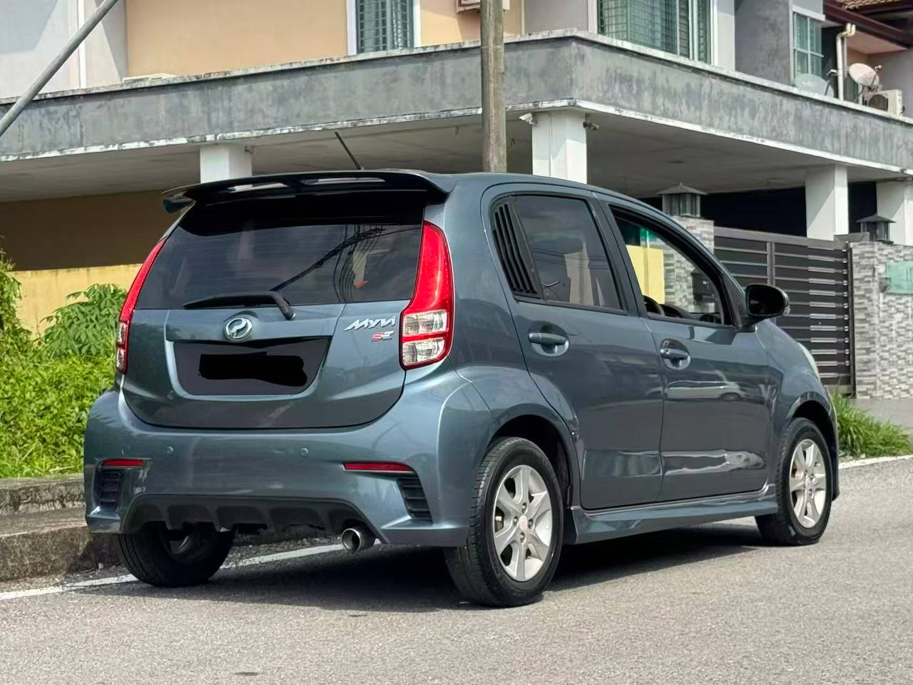 2013 Perodua Myvi 1.3 gallery photo 3