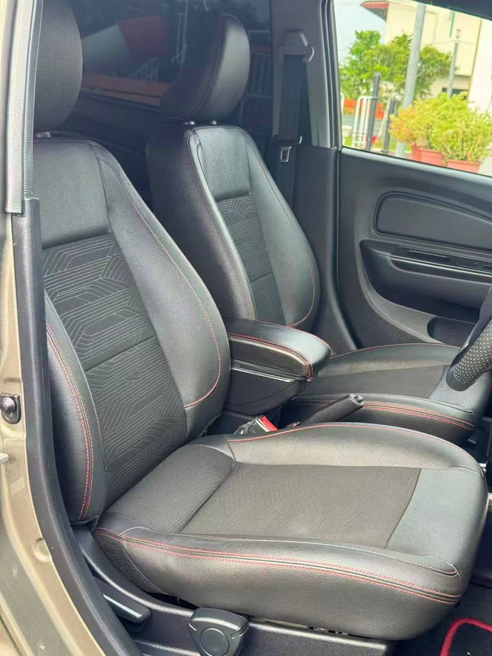 2024 Proton Saga 1.3 Premium S gallery photo 10