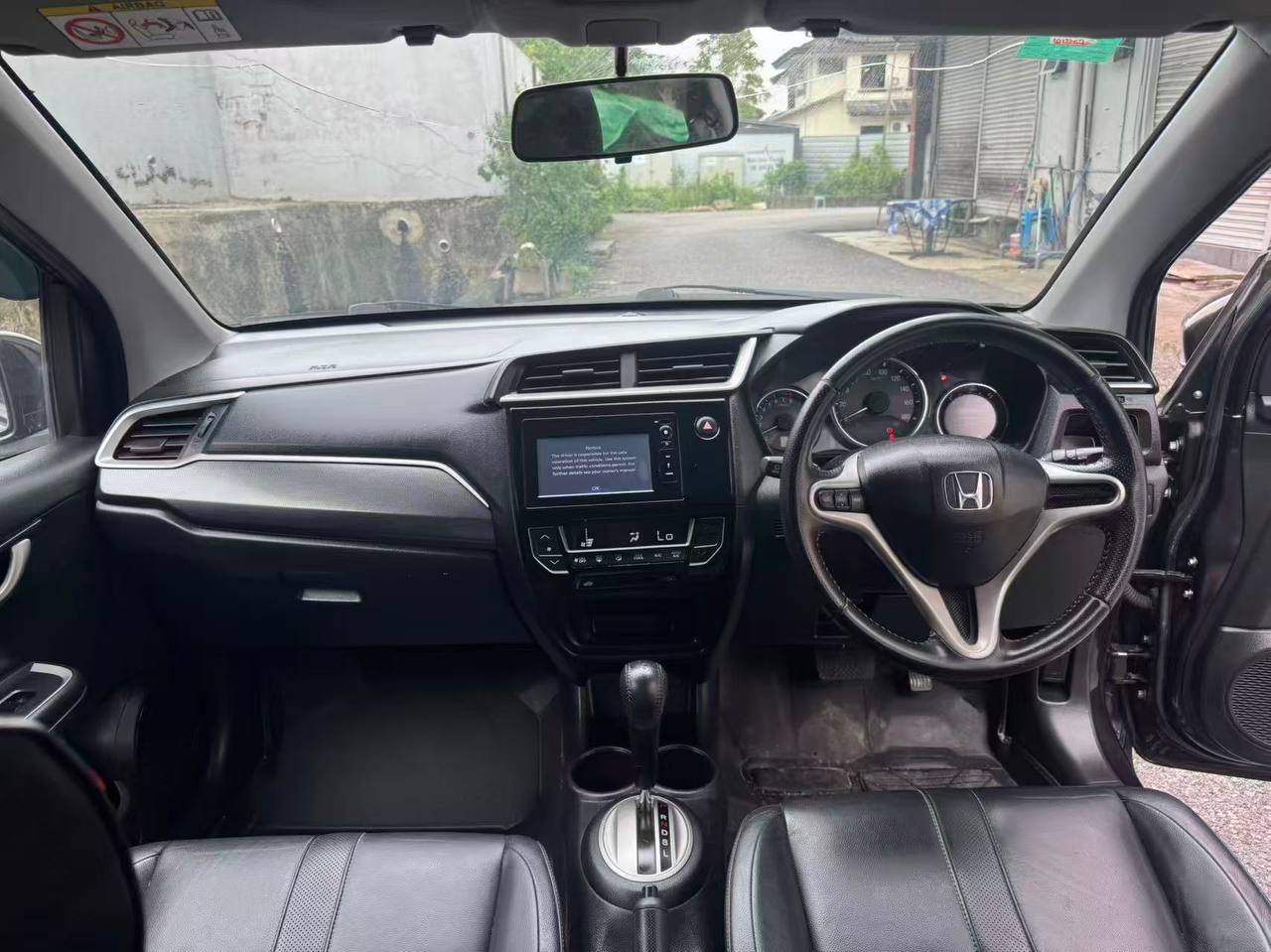 2018 Honda BR-V 1.5 V gallery photo 8