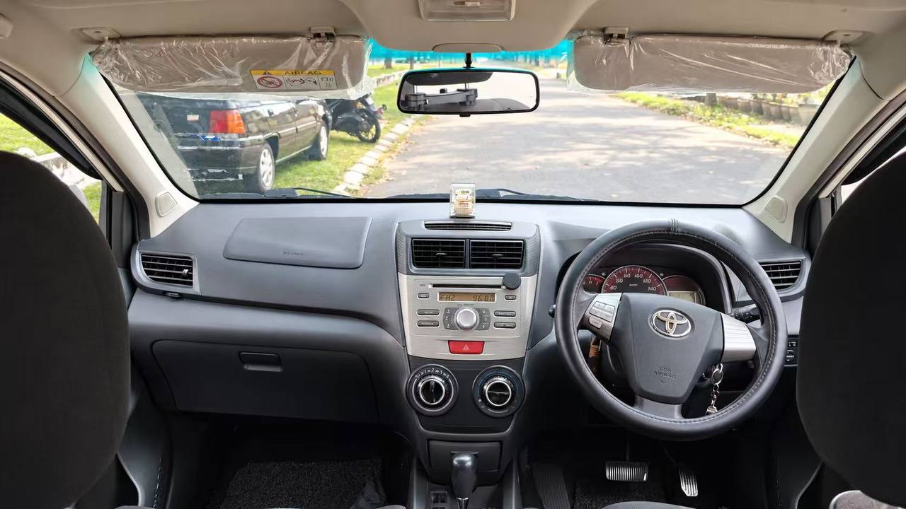 2015 Toyota Avanza 1.5G Auto vehicle photo 3