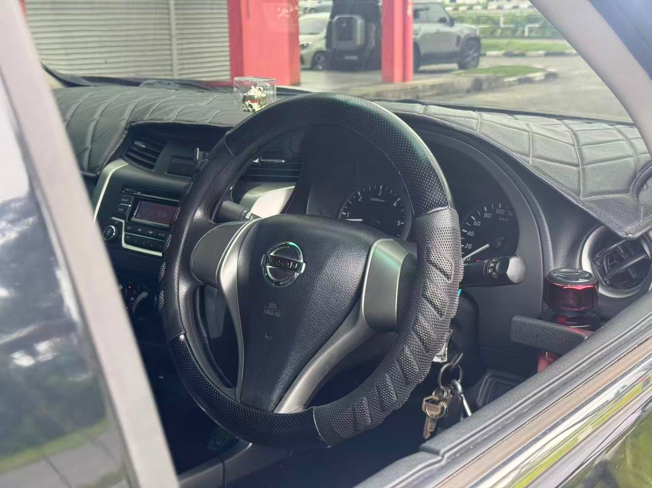 2018 Nissan Navara 2.5 SE Auto 车辆照片 4