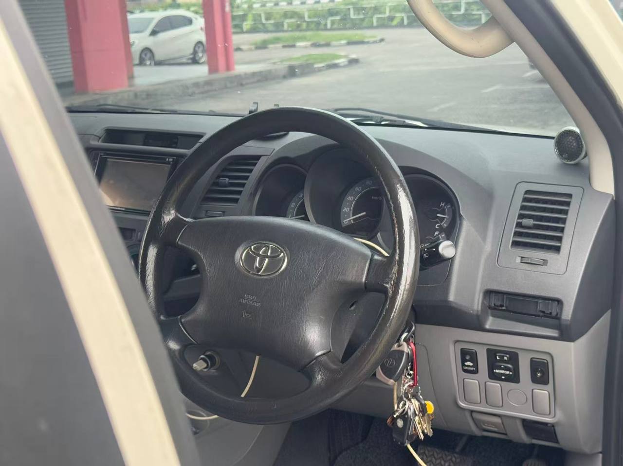 2008 Toyota Hilux 2.5 Auto gallery photo 8