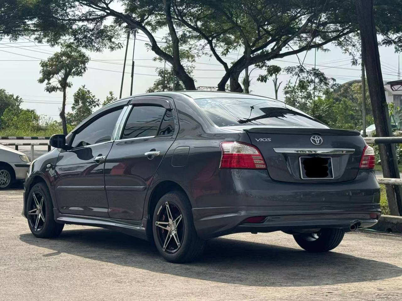 2010 Toyota Vios Dugong 1.5 Manual gallery photo 2
