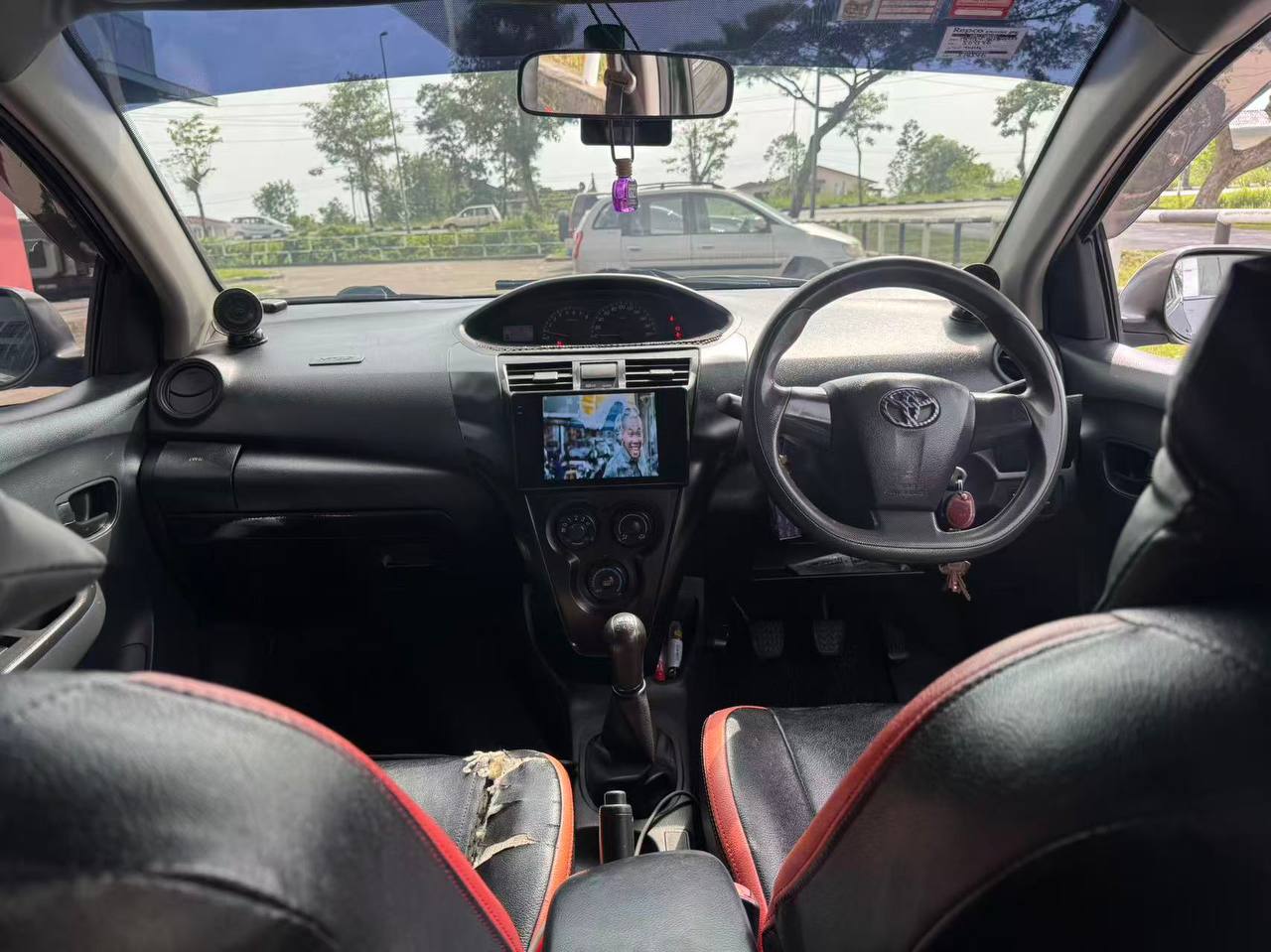 2010 Toyota Vios Dugong 1.5 Manual gallery photo 5