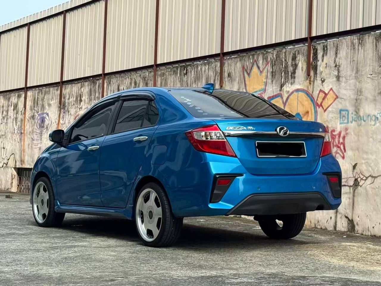 2020 Perodua Bezza 1.3 Premium gallery photo 3