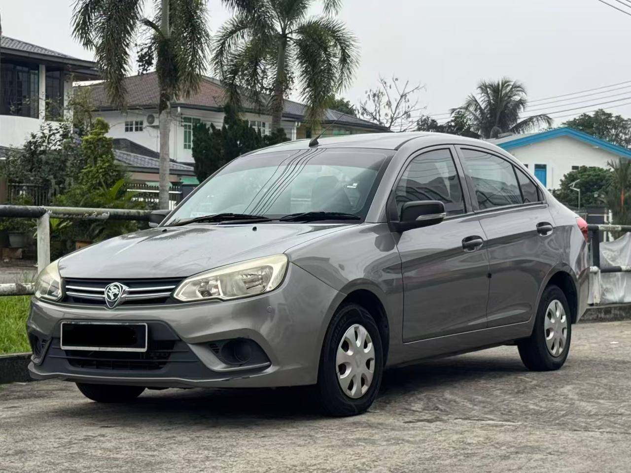 2017 Proton Saga 1.3 Auto gallery photo 2