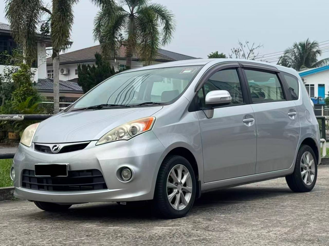 2013 Perodua Alza 1.5 Ezi Auto gallery photo 2